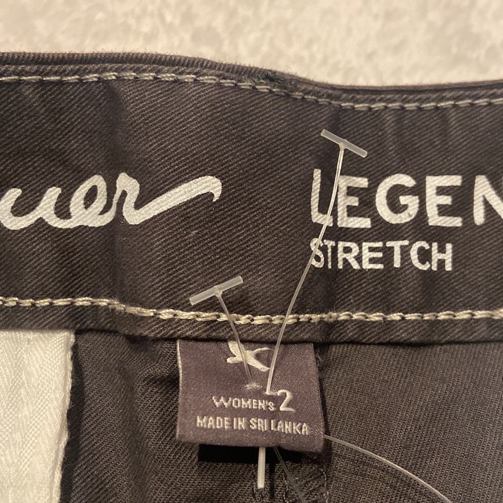 NWT and NWOT Eddie Bauer Size 2 Short Bundle - Picture 11 of 13